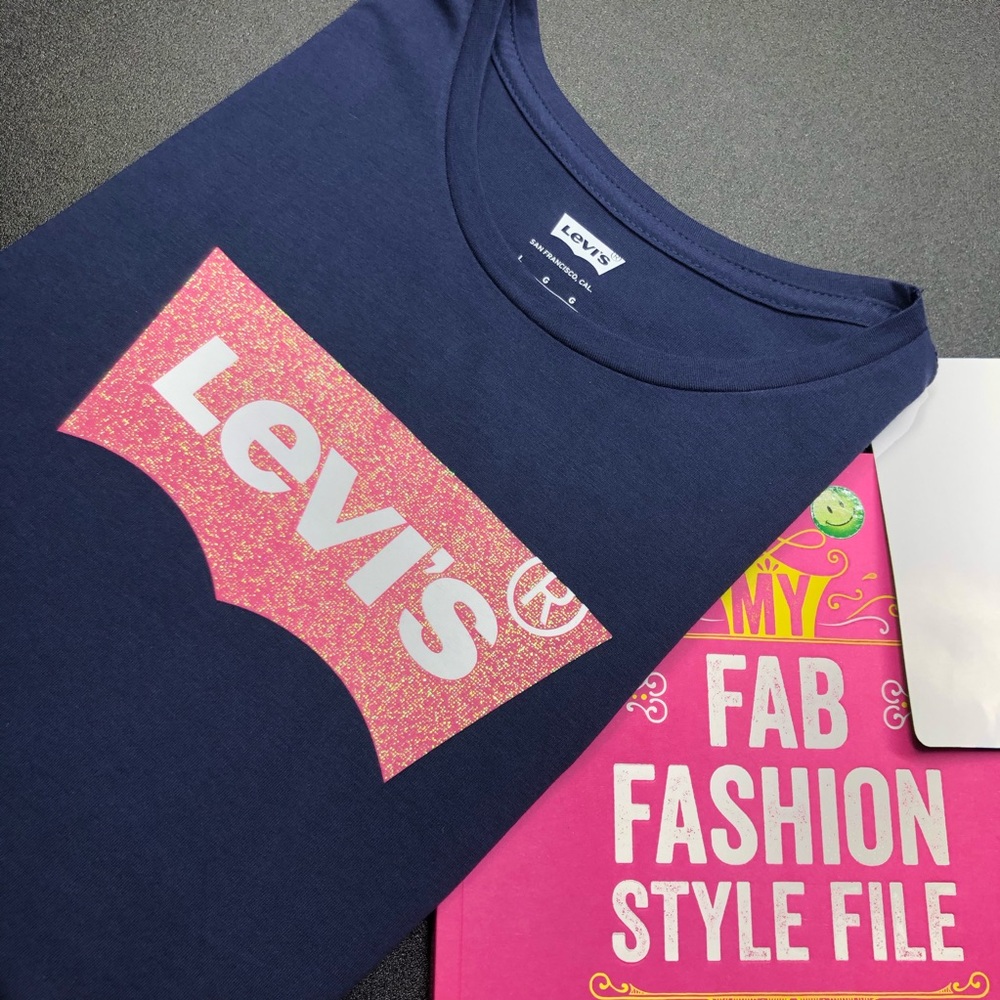 Levi’s Girl’s T-Shirt Short Sleeve Sz L 12-13 New